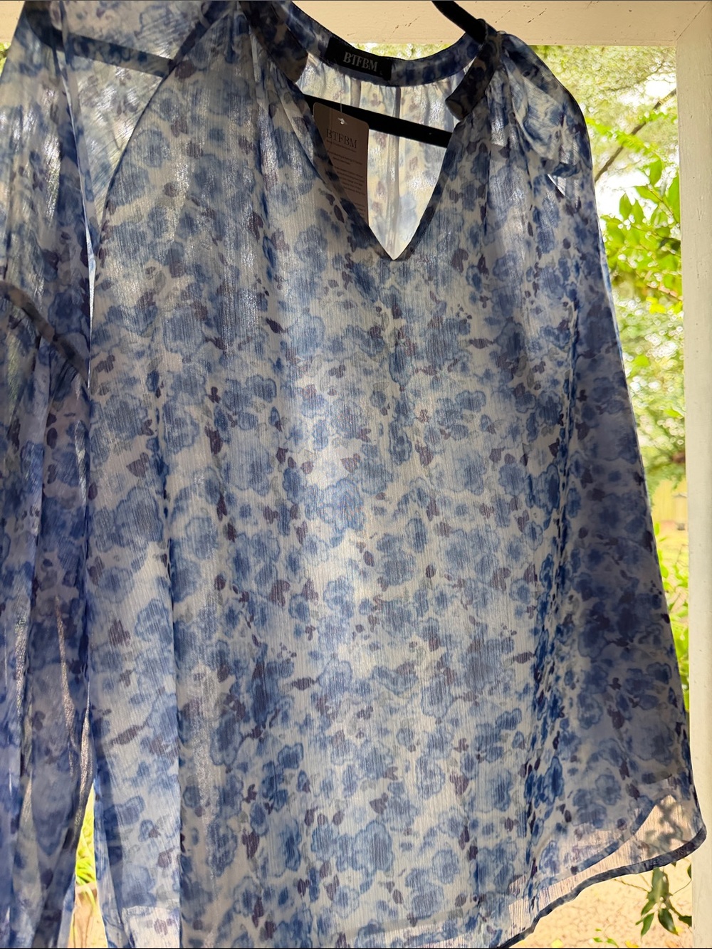 BTFBM Large with tags Blue Floral Sheer V-Neck Women's Top